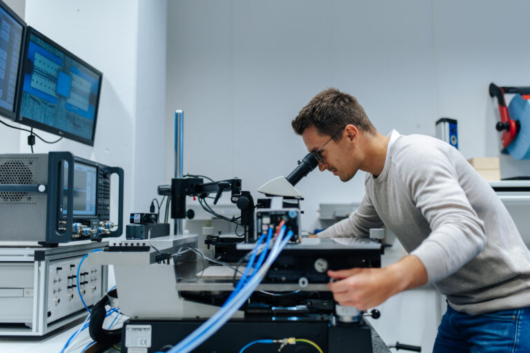 RF-Systems, Components and Interconnects